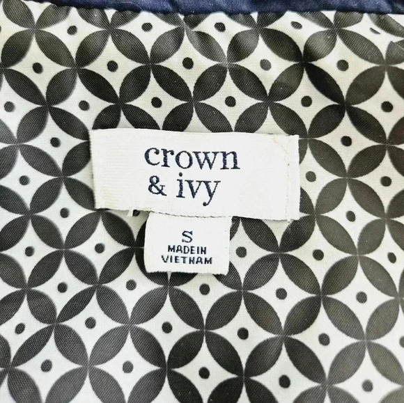 Crown & Ivy Navy Blue Quilted Lined Full Zip Vest - Picture 7 of 7